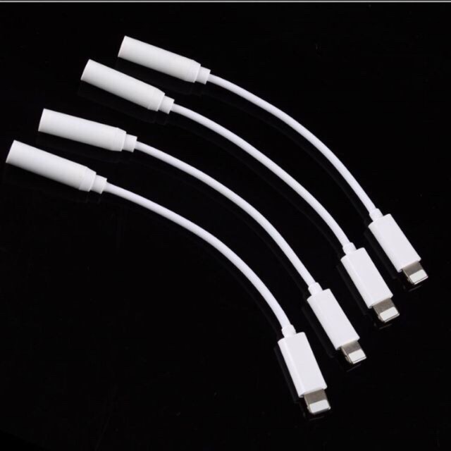Jack chuyển đổi tai nghe từ cổng Lightning sang 3.5