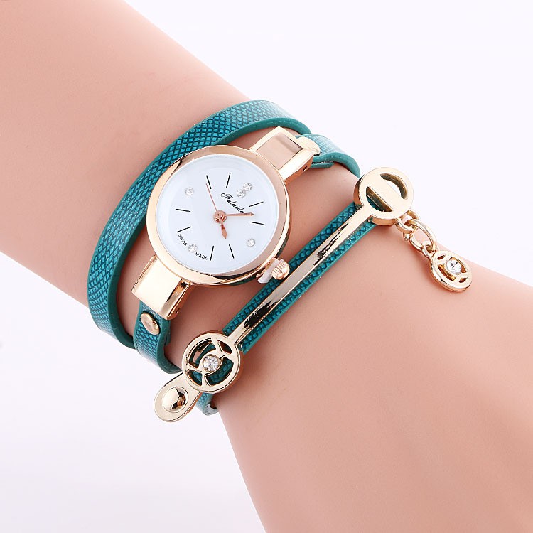 Women Fashion Quartz bracelet watch