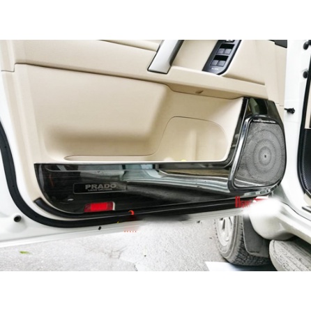 Ốp Tapli Cánh Cửa và mang loa Xe Toyota Prado, Hàng TiTan Cao Cấp