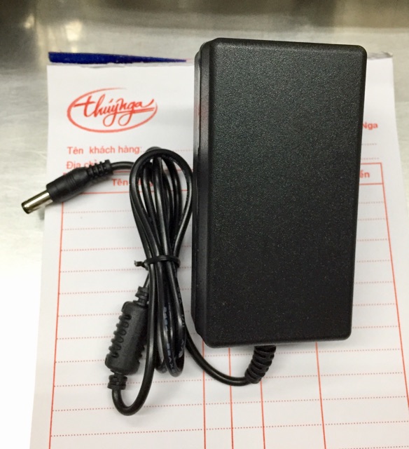 Nguồn adapter 15v-3a