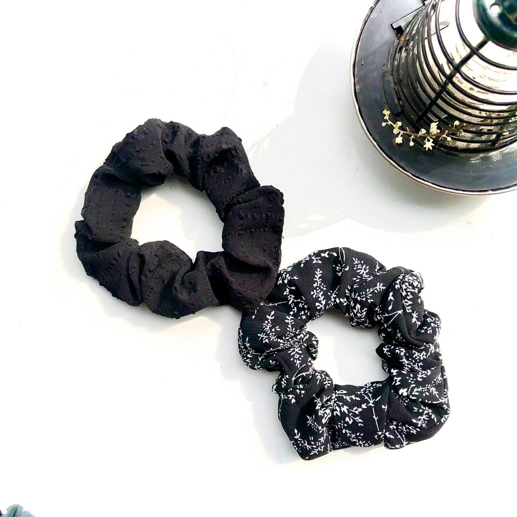 Dây buộc tóc scrunchies phối hoa phong cách Hàn Quốc, cột tóc nhiều họa tiết cho nữ.