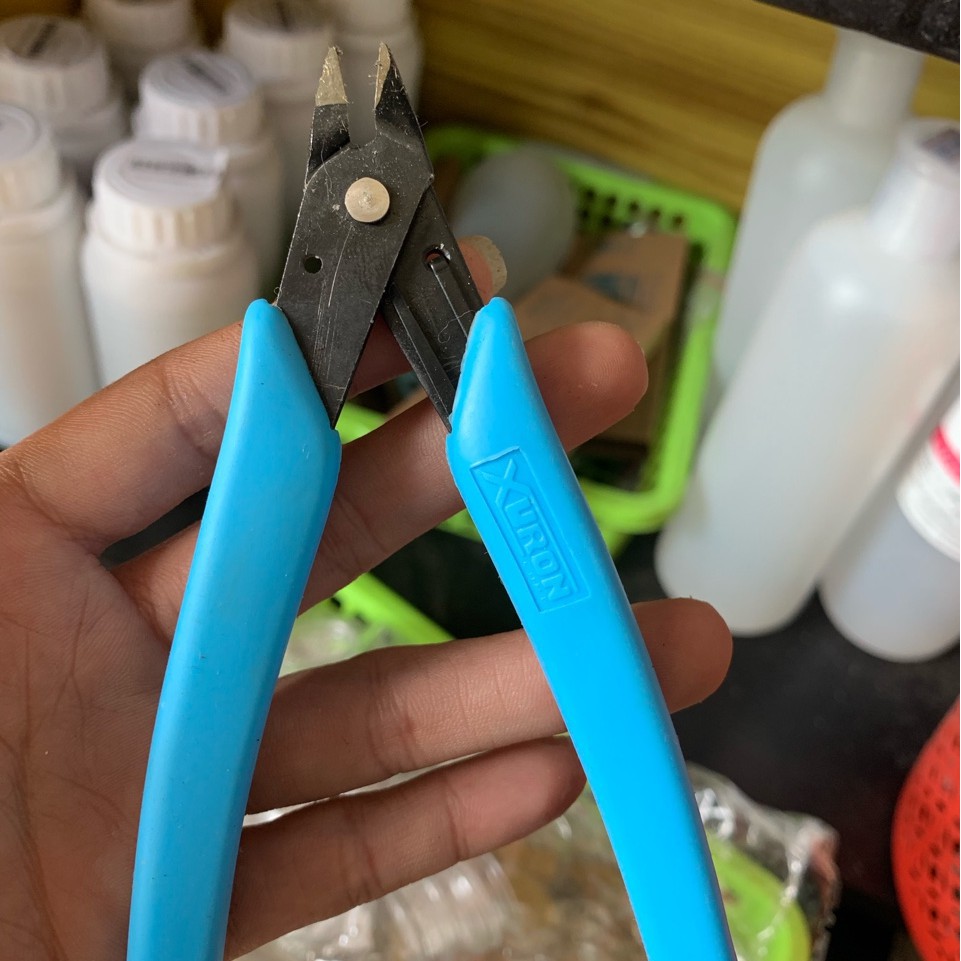 Kềm Phá Đá Làm Nail