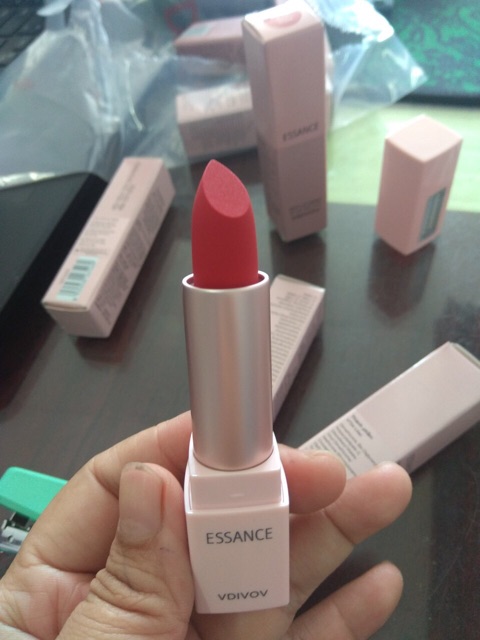 Son kì lâu trôi ESSANCE LIP ROUGE VELVET 3.5g Hàng chính hãng