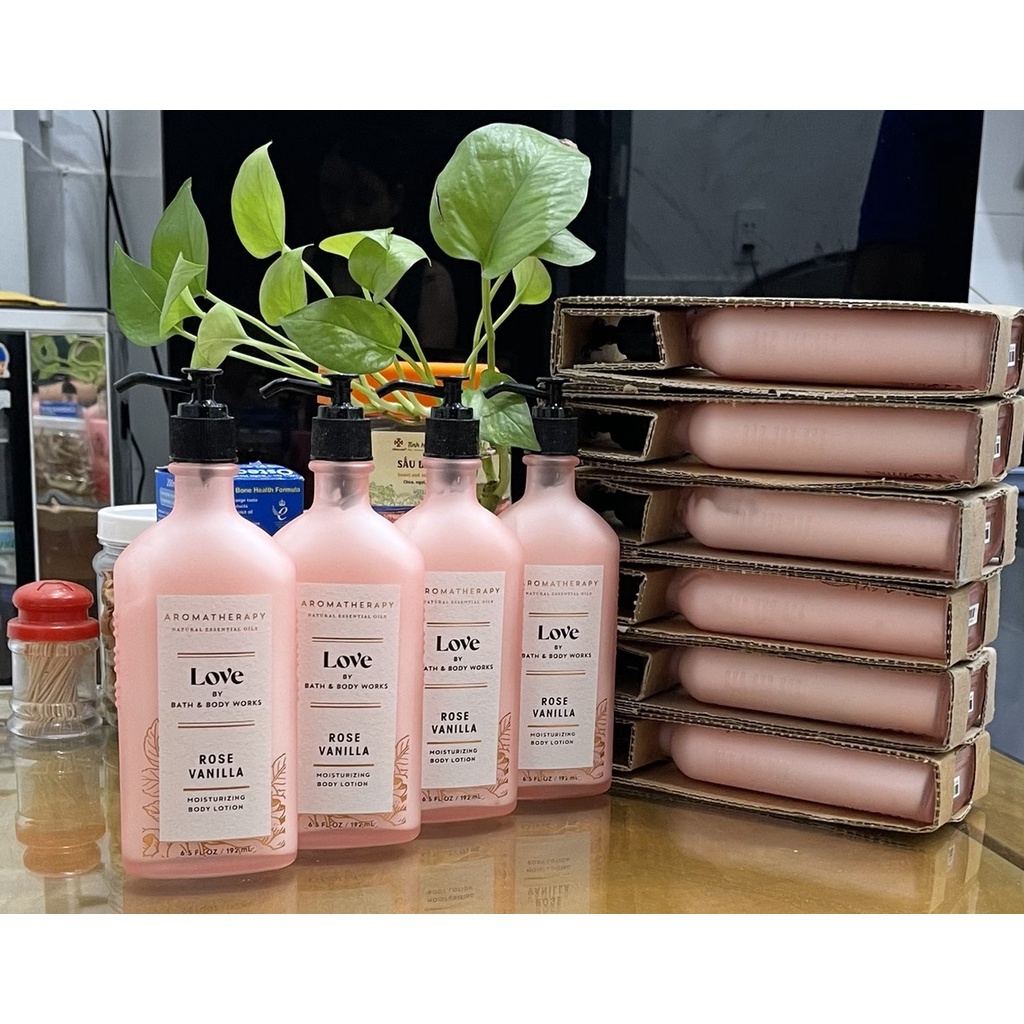 LOVE ROSE VANILLA: COMBO TẮM  - LOTION SỮA DƯỠNG THỂ CHAI THỦY TINH - OIL MIST XỊT THƠM