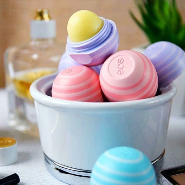 Son Dưỡng Trứng EOS ( hàng Mỹ )