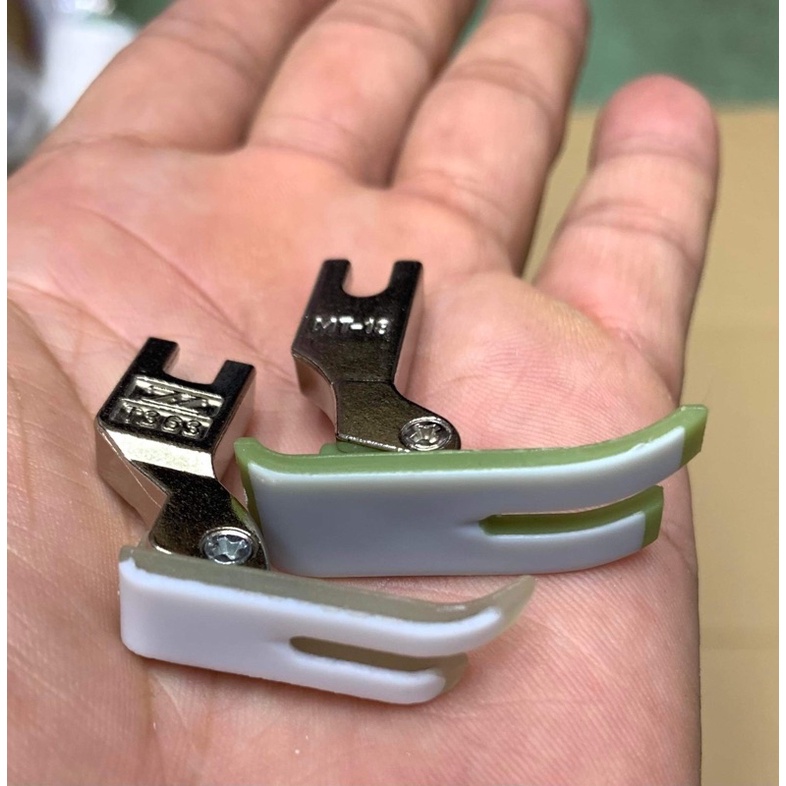 Chân vịt 2 da may thun, vải rít dùng máy công nghiệp 1 kim, có 2 cỡ để chọn lựa