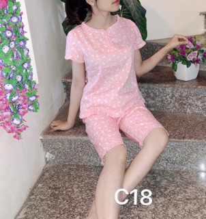 Combo quần áo cho khách sỉ