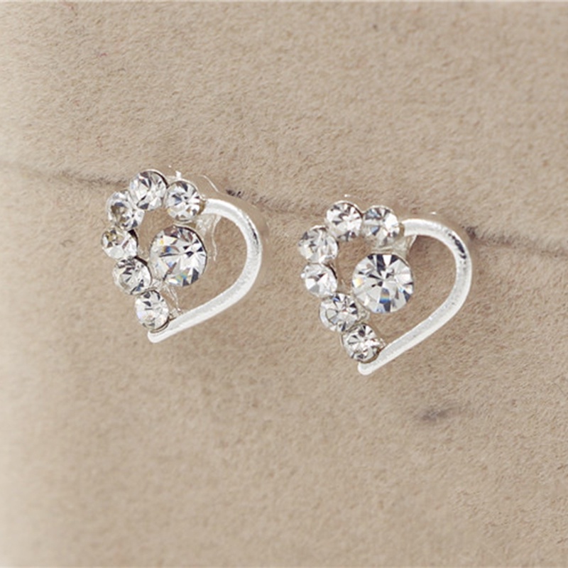 Khuyên tai ngọc trai hình trái tim đính đá thời trang sành điệu