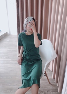 Đầm suông xoắn eo