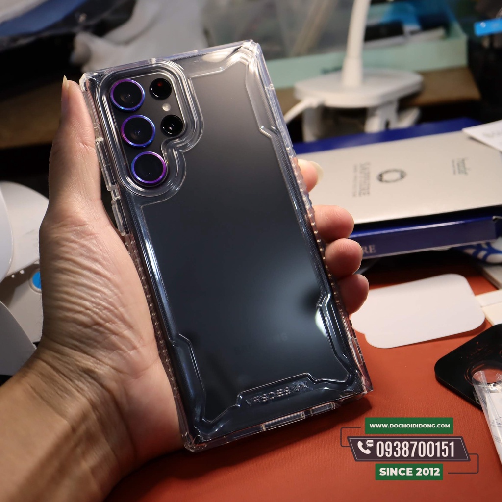 Ốp Lưng Samsung S22 Ultra 5G VRS Terra Guard Crystal và VRS Terra Guard Black