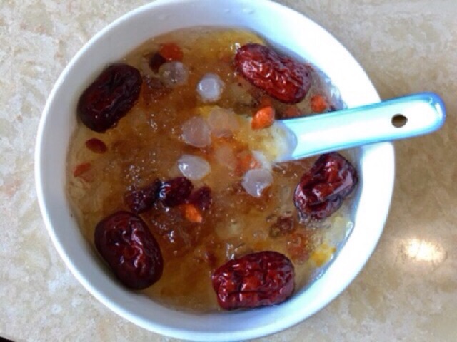 Combor sỉ chè dưỡng nhan mỗi loại 100gr Tuyết yến. nhựa đào, bồ mễ, long nhãn, kỷ tử, táo đỏ.