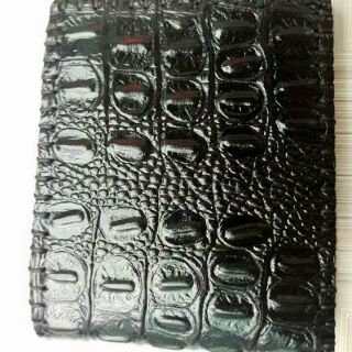 Ví nam da bò dập viền cà xấu . May thủ công .đường may tỉ mỉ.