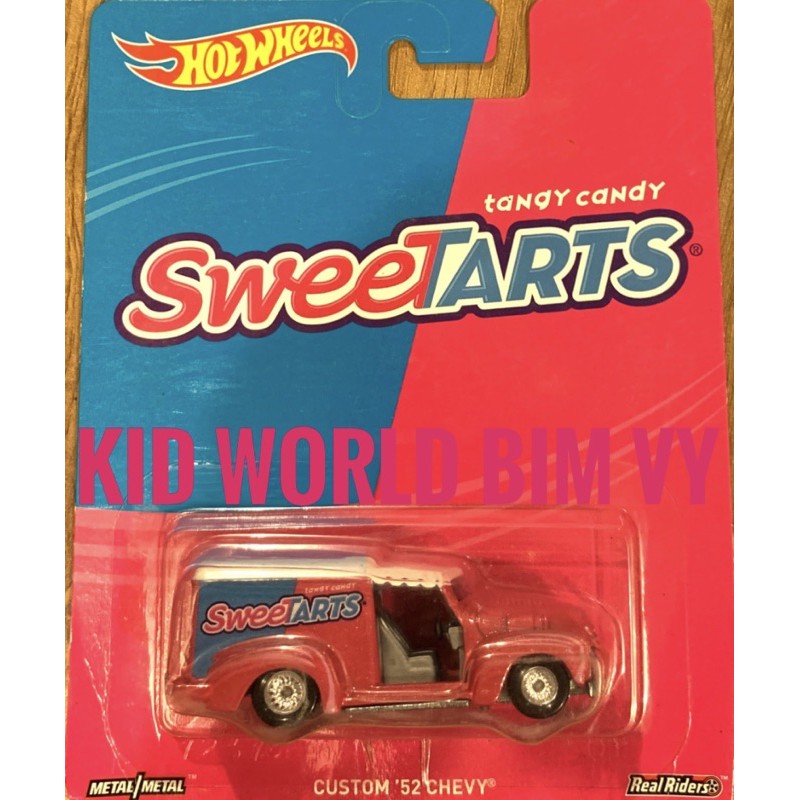 Xe mô hình Hot Wheels Pop Culture Series Sweet Tarts Custom '52 Chevy DWH17, bánh cao su.