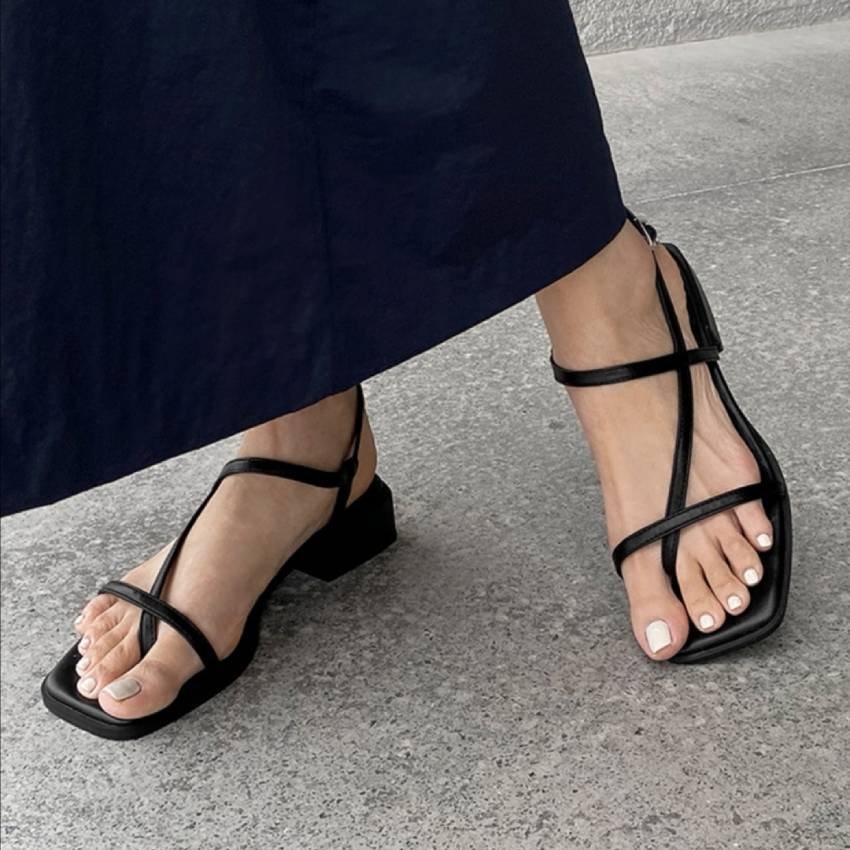 Sandal nữ đế bệt dây mảnh xéo đẹp GURI thời trang Hàn Quốc