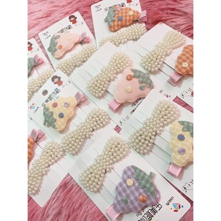 Set 2 kẹp tóc nhiều màu cho bé.