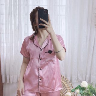 Đồ bộ phi lụa viền nơ đùi