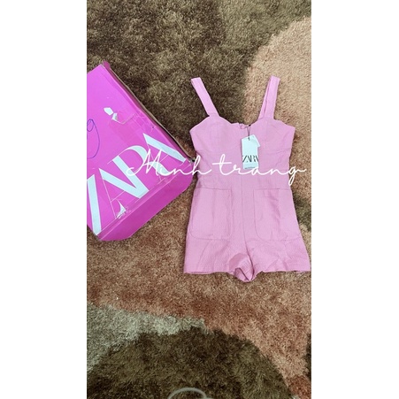 Jumsuilt size s authentic, màu hồng siêu xinh
