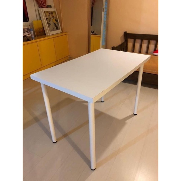 Bàn làm việc IKEA LINNMON phong cách tối giản