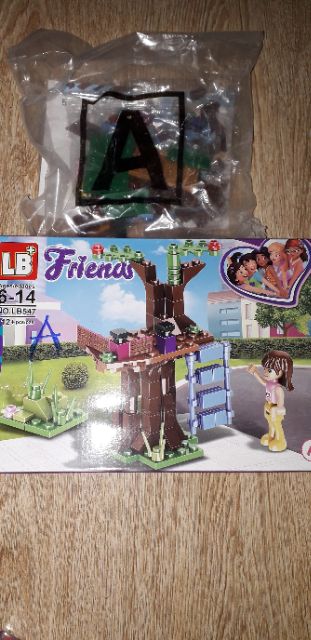 Lắp ráp 1 hộp LegoFreinds 5 Hot gril ca sĩ LB547 có trên 100 chi tiết