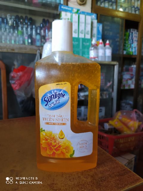 NƯỚC LAU SÀN SUNLIGHT TINH DẦU THIÊN NHIÊN 1KG/ 1 CHAI