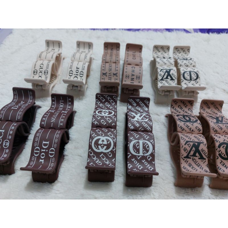 Kẹp càng cua 5 răng nhám in logo thường hiệu thời trang dễ thương