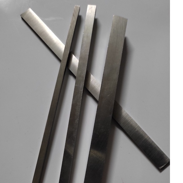 Thép gió vuông hss 55hrc , vuông 14mm,16,18,20,25,30 x 200mm