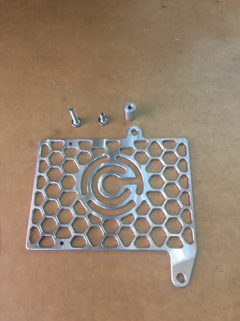 Che két nước gắn xe sonic winner