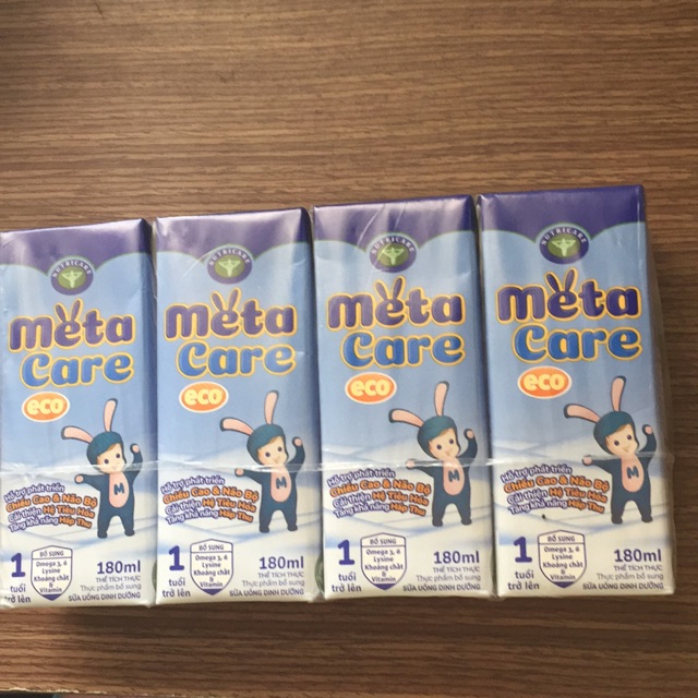 Mua 1 thùng tặng 1 túi -Sữa Metacare Eco 180ml-1 thùng dâu / chuối