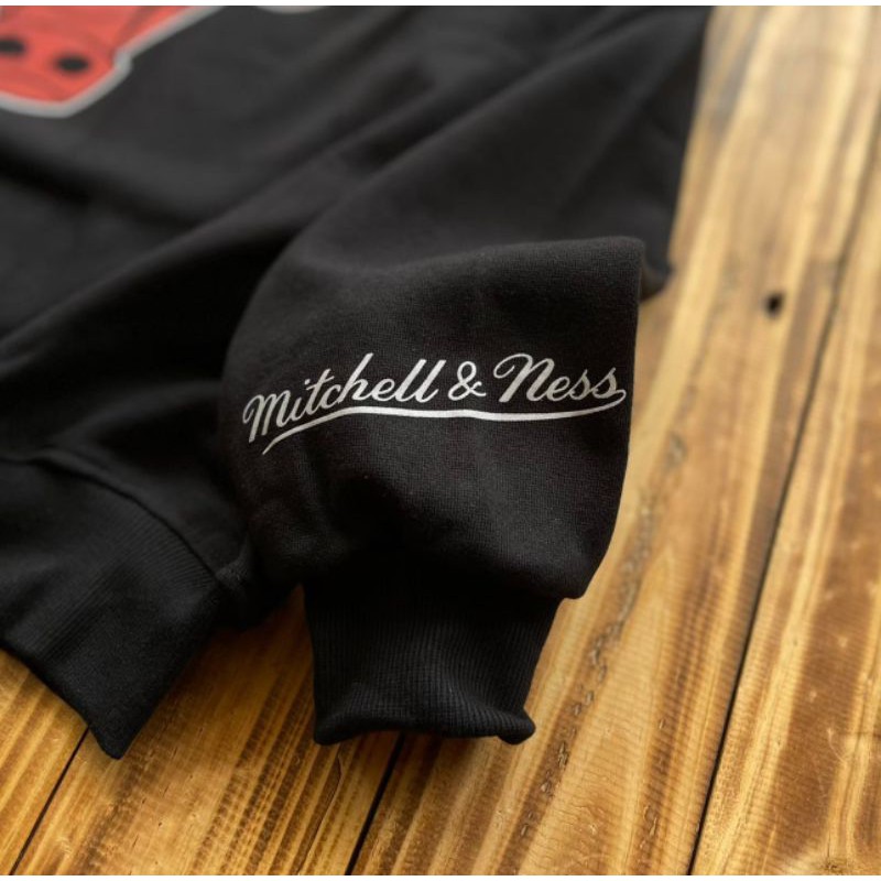 Mitchell & Ness Chicago bulls cổ thuyền màu đen | BigBuy360 - bigbuy360.vn