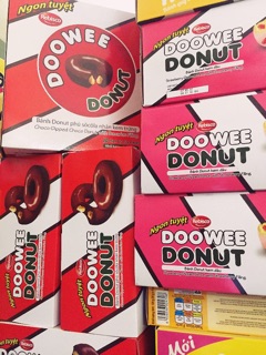 BÁNH DONUT DOOWEE hộp 10c ( Sữa - Dâu - Socola)
