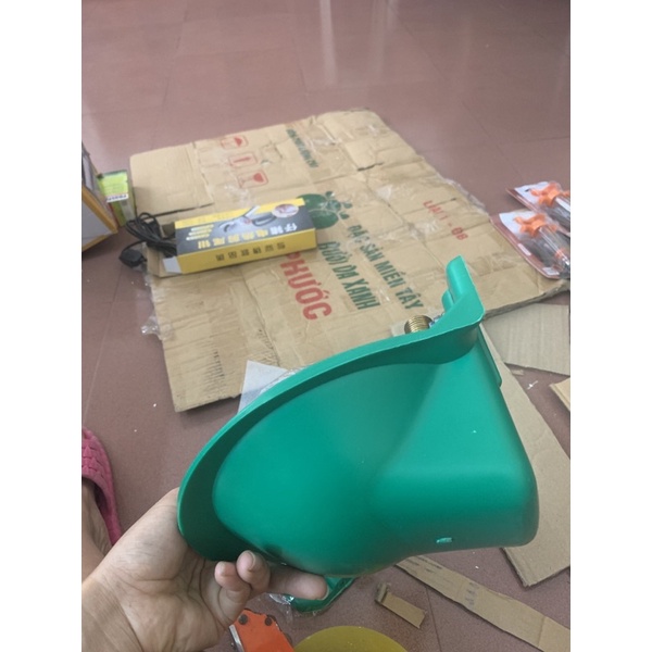 Máng uống nước tự động cho dê cừu hàng loại 1 mã HY-2304