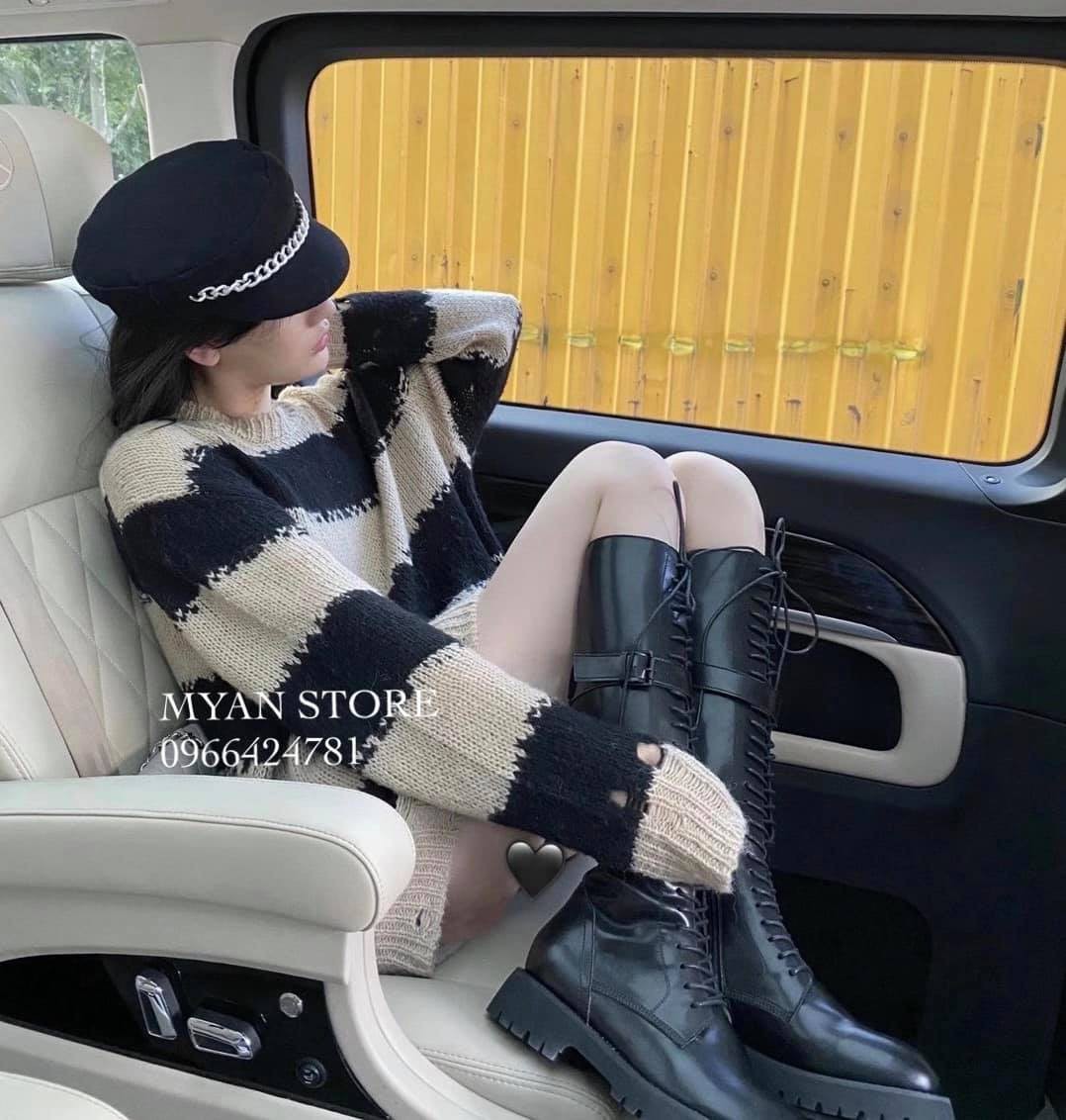 Áo len kẻ ngang đan tay rách gấu A122061 | BigBuy360 - bigbuy360.vn