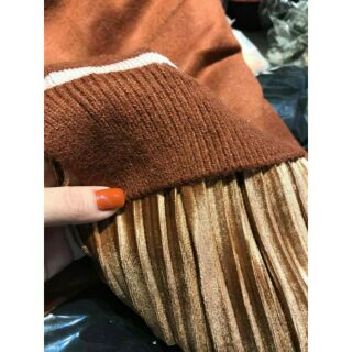 Váy len 250 sale còn 185k