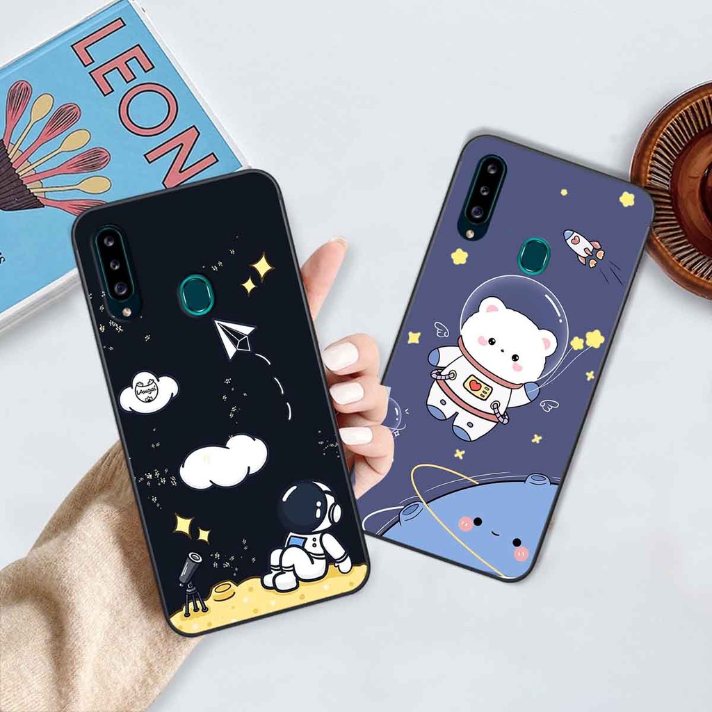 Ốp Samsung A20s in hình vũ trụ, phi hành gia bầu trời cute dễ thương