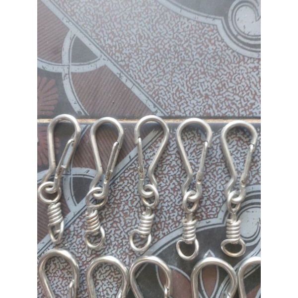 Khóa móc bò chống xoắn dây inox , khóa Móc inox chống Soắn dây