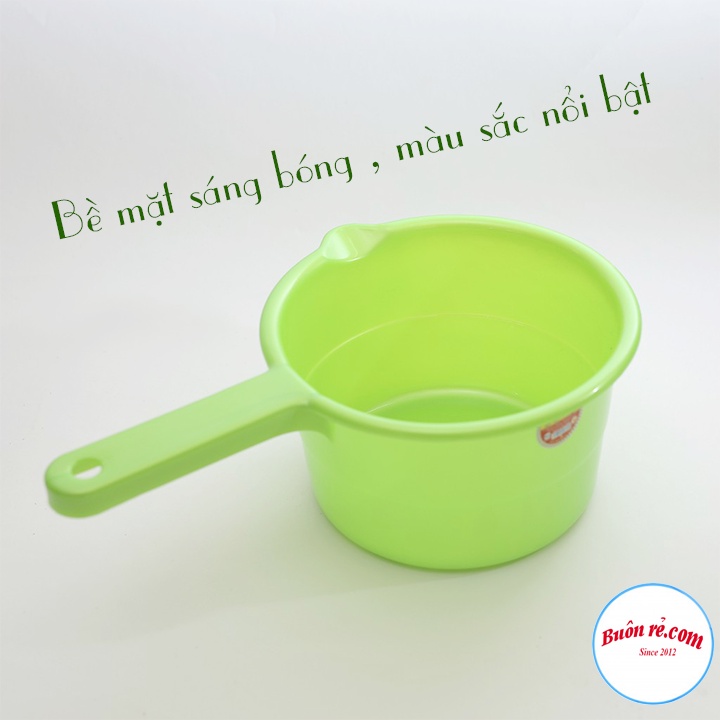 Gáo nhựa múc nước 2 size Việt Nhật , Ca múc nước có cán cầm tiện lợi – 01393