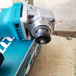 MÁY MÀI GÓC CHUYÊN DỤNG 710W TOTAL TG1071006