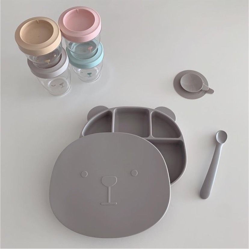 Made in Korea : KHAY ĂN DẶM CÓ NẮP HÌNH GẤU POLED HÀN QUỐC