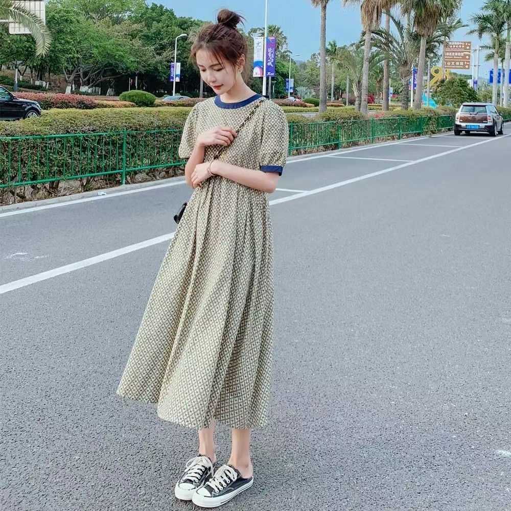 Đầm Dài Dáng Ôm Họa Tiết Chấm Bi Màu Sắc Tương Phản Cổ Điển Thời Trang Cho Nữ