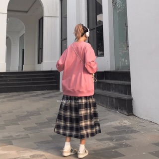 Chân váy kẻ xanh caro