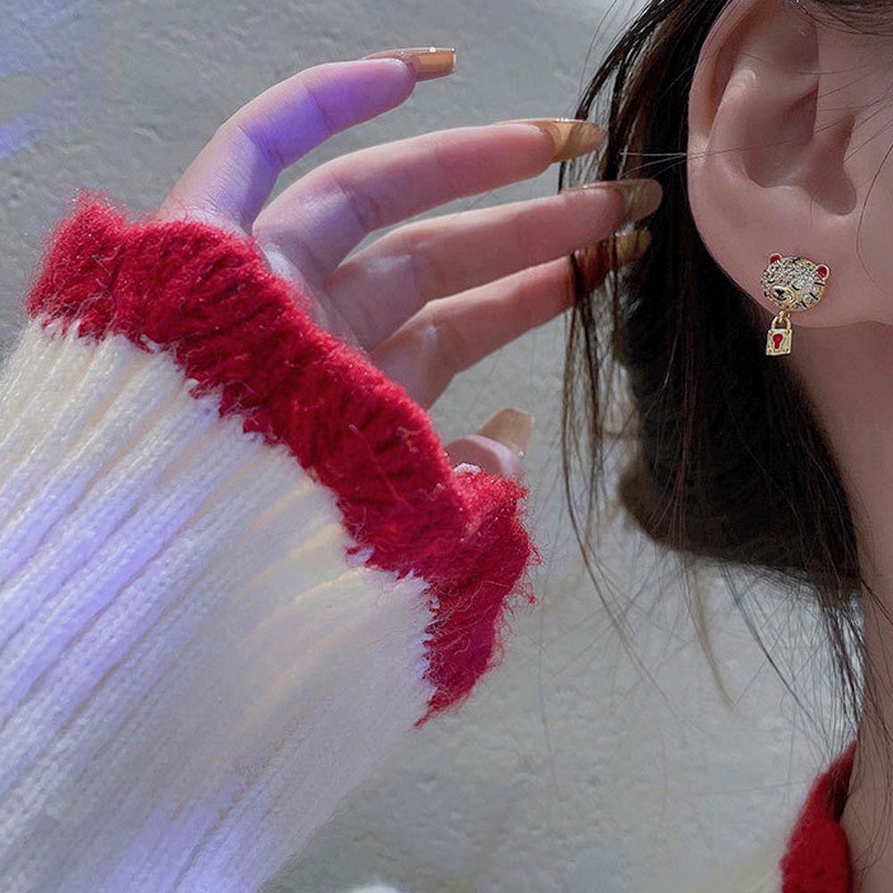 Hoa Tai Hình Con Hổ Mini Phong Cách Hàn Quốc Sang Trọng Đơn Giản Cho Nữ