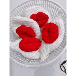 Khẩu trang môi hót trend