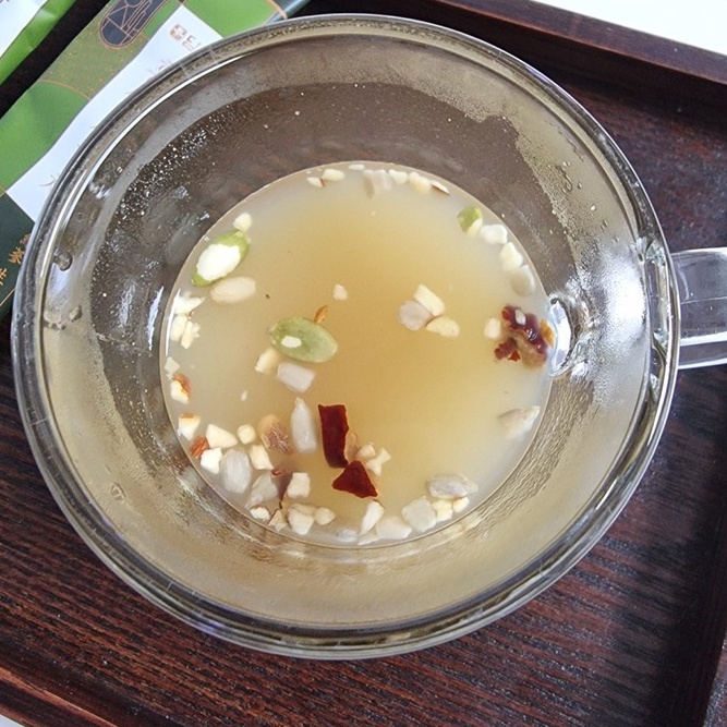 Hộp trà gừng hồng sâm Hàn Quốc 18gx40 gói