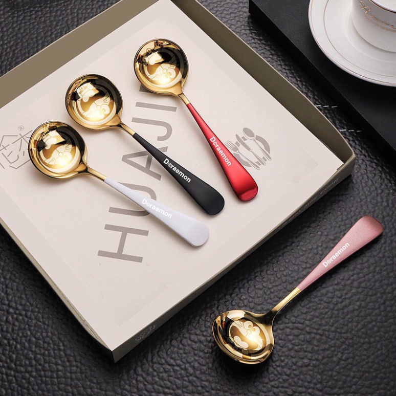 4 Thìa Inox Mạ Vàng Cán Dài Khắc Hình Doraemon Dễ Thương .ĐTLV