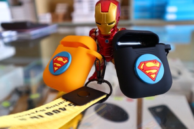 Bọc silicon tai nghe Airpods hình marvel (tặng kèm dây móc)