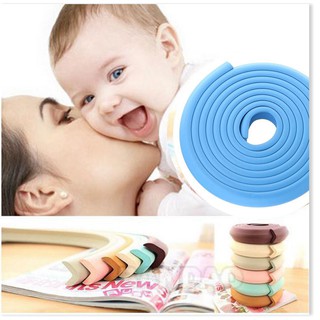 Dây bọt biển bọc cạnh bàn dài bảo vệ bé yêu