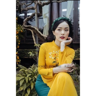 Áo dài lụa Tây Thi thêu hoa vàng thắm