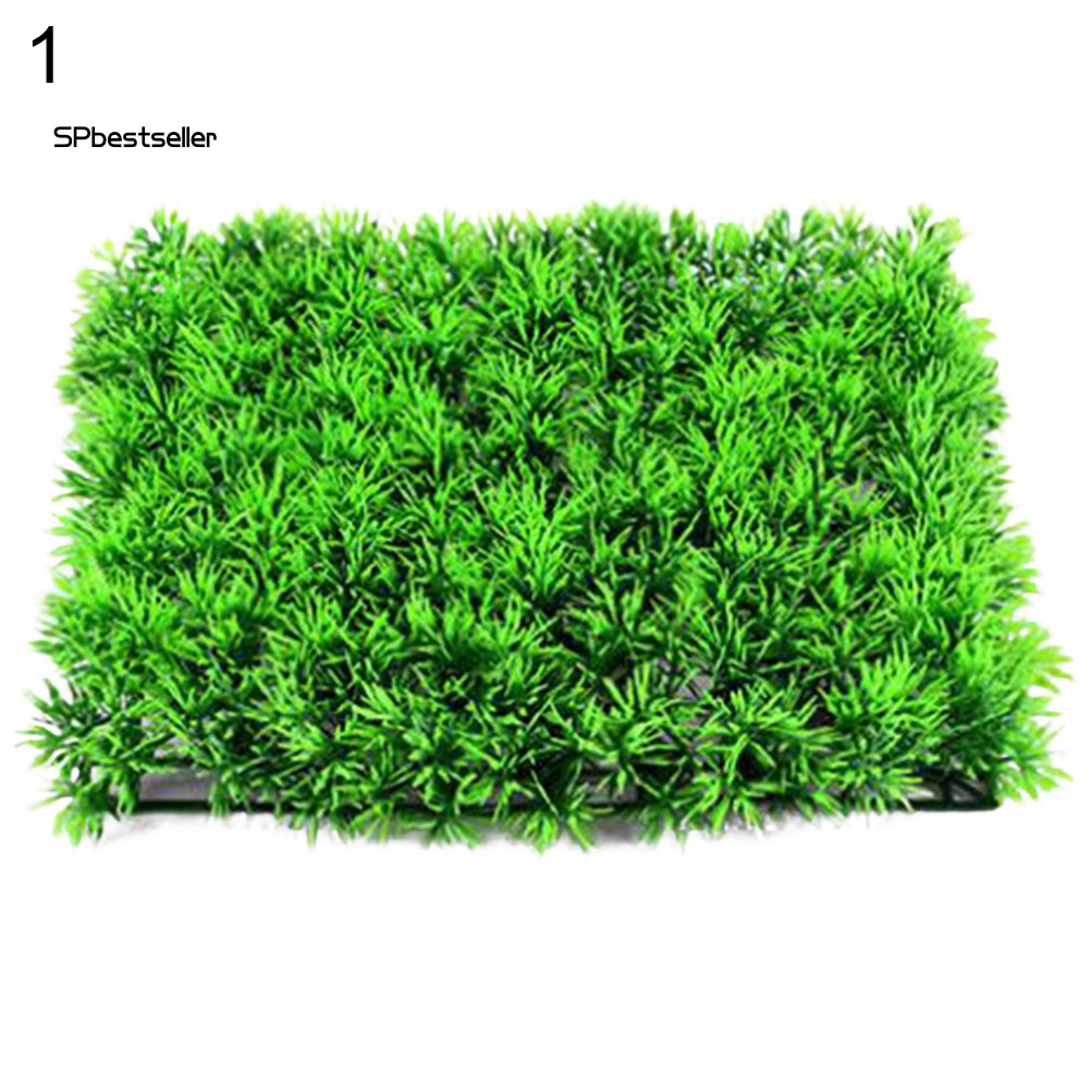 Thảm cỏ nhân tạo dùng để trang trí bể cá