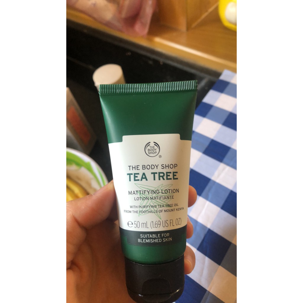 (BILL USA)Sữa dưỡng ẩm The Body Shop Tea Tree mattifying face lotion 50ml Da Mụn