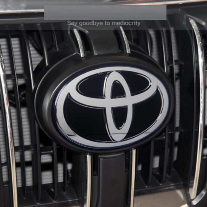 Logo biểu tượng gắn trước đầu xe Toyota Nhựa PMMA phủ thủy tinh hữu cơ  - Kích thước: 160x110mm (HÀNG LOẠI 1)